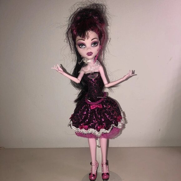 Monster High Doll - Draculaura Sweet 1600 Rare - Picture 1 of 4
